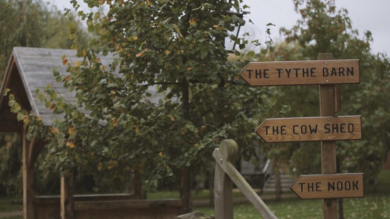 Kelsey + Ben || The Tythe Barn, Bicester